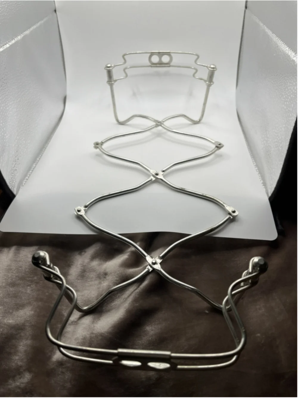 VINTAGE Chrome Silver Expandable Metal Trivet Casserole/Dish Holder ITALY SEE